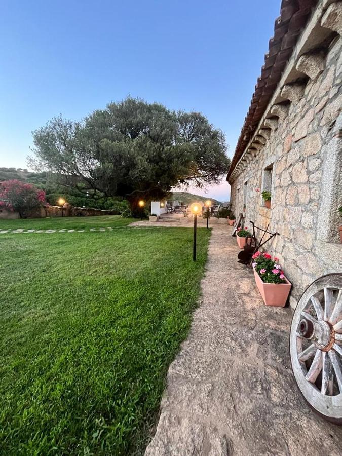 Вілла Cantina&Agriturismo Canu Luogosanto Екстер'єр фото